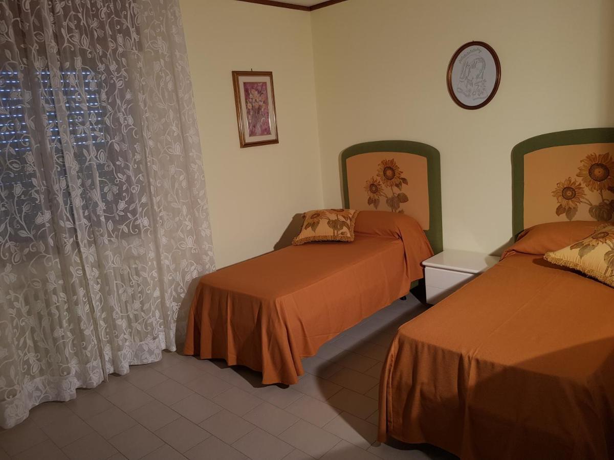 Top Bedroom Golfo - Le Lincelle, Lamezia - 2 Extra Large Single Beds SantʼEufemia Lamezia Exterior foto
